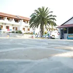 Tria Adelphia Aparthotel 4*