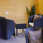 Tria Adelphia Aparthotel 4*
