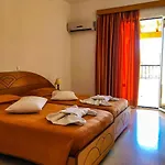 Tria Adelphia Arillas (Corfu)