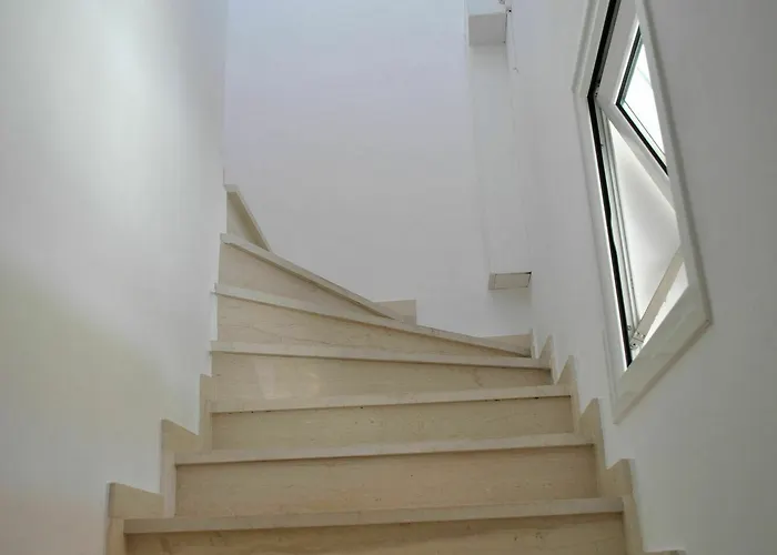 Aparthotel Tria Adelphia Arillas (Corfu)