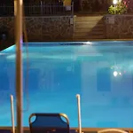 Tria Adelphia Aparthotel