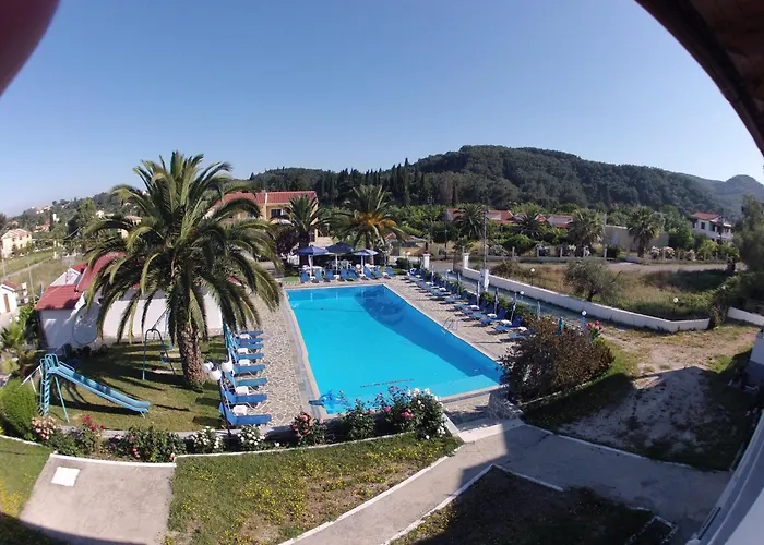 Appart hôtel Tria Adelphia Arillas (Corfu)