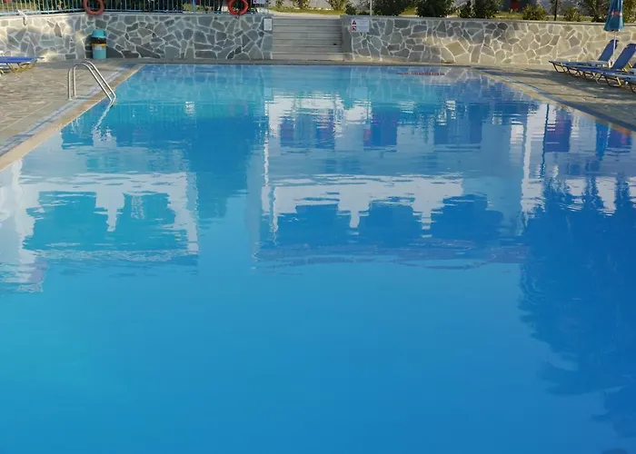 Tria Adelphia 3* Arillas (Corfu)
