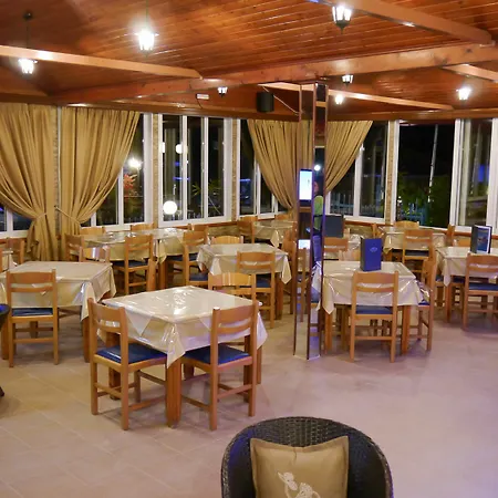 Tria Adelphia Arillas (Corfu)