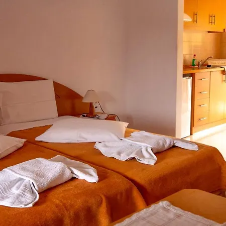 τρία αδέλφια