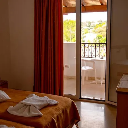 τρία αδέλφια