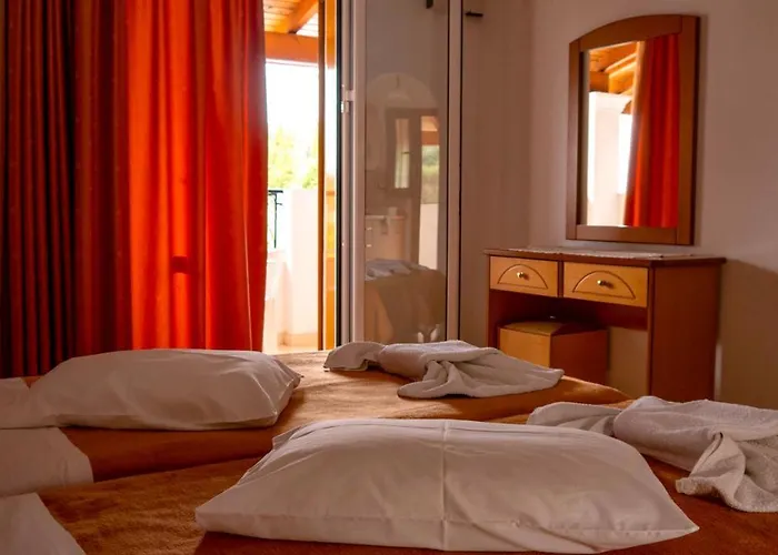 Tria Adelphia Apart-hotel 4*